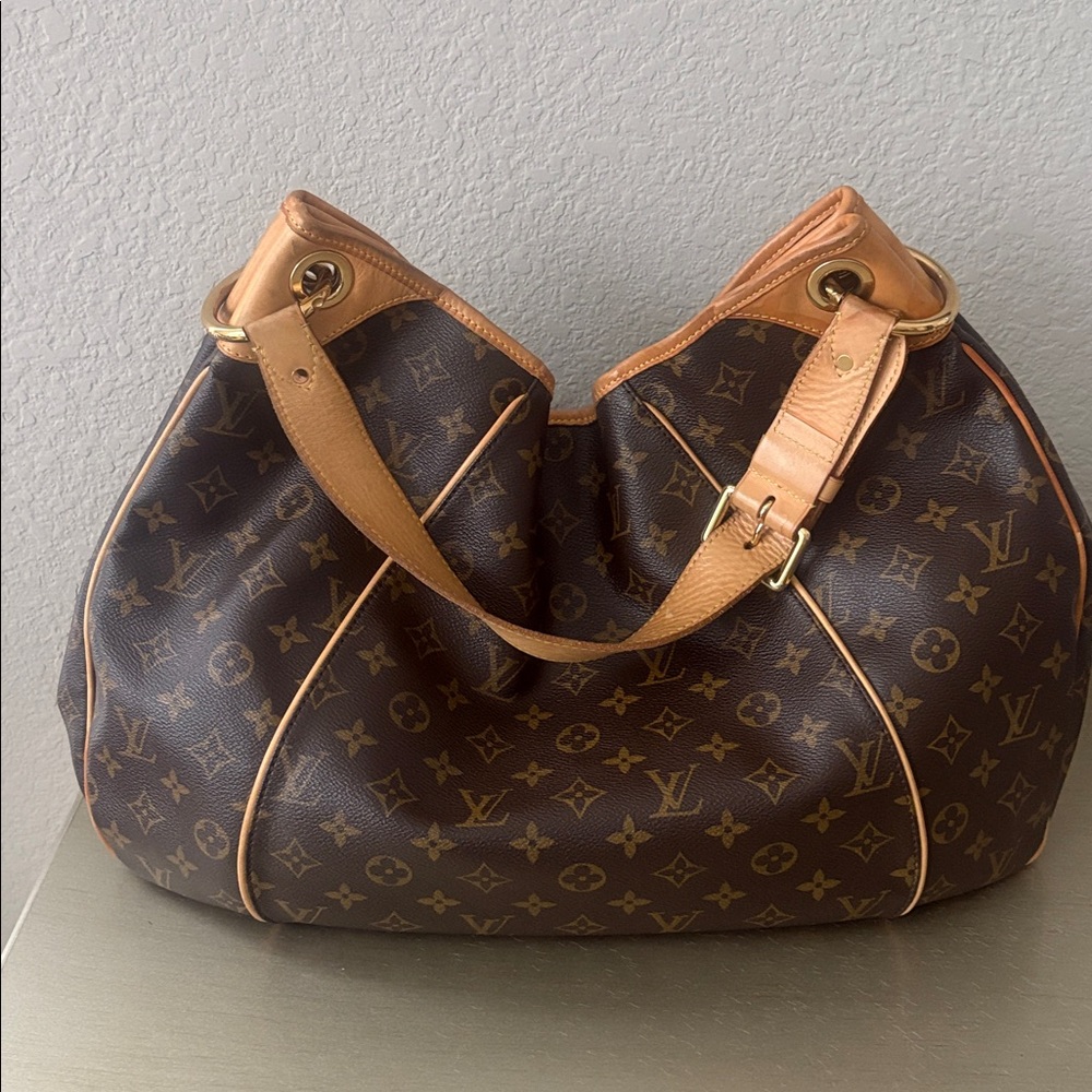 Louis Vuitton Tan and Brown Monogram Hobo Bag - Picture 2 of 12